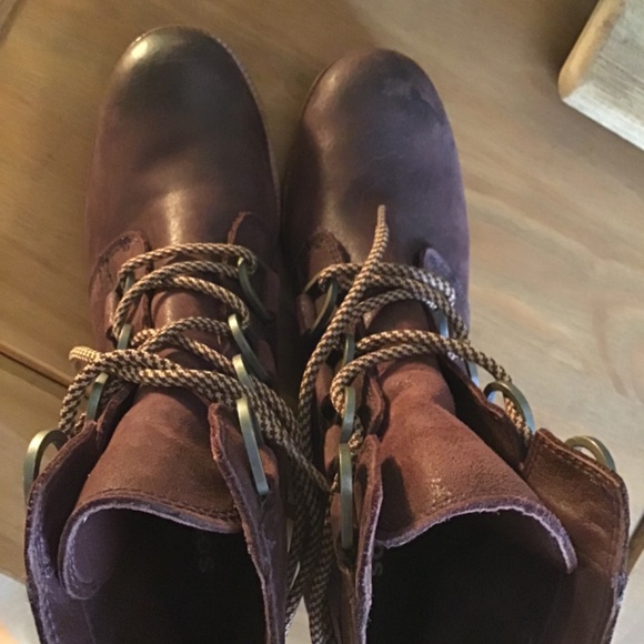 Sorrel Burgundy Lace up Ankle Boots- NWOB - Picture 5 of 16